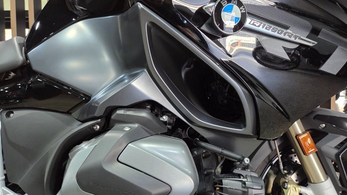 2023 BMW Motorrad R 1250 RT BLACK STORM METALLIC