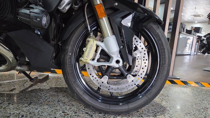 2023 BMW Motorrad R 1250 RT BLACK STORM METALLIC