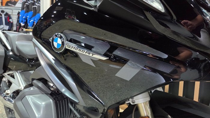 2023 BMW Motorrad R 1250 RT BLACK STORM METALLIC