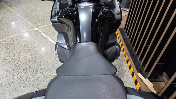 2023 BMW Motorrad R 1250 RT BLACK STORM METALLIC