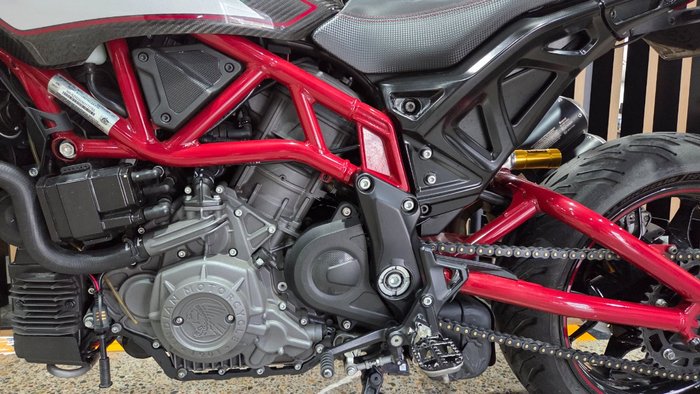 2022 Indian FTR R 1200 CARBON Black