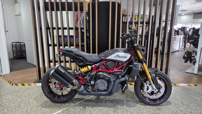 2022 Indian FTR R 1200 CARBON Black