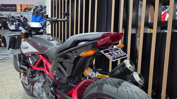 2022 Indian FTR R 1200 CARBON Black