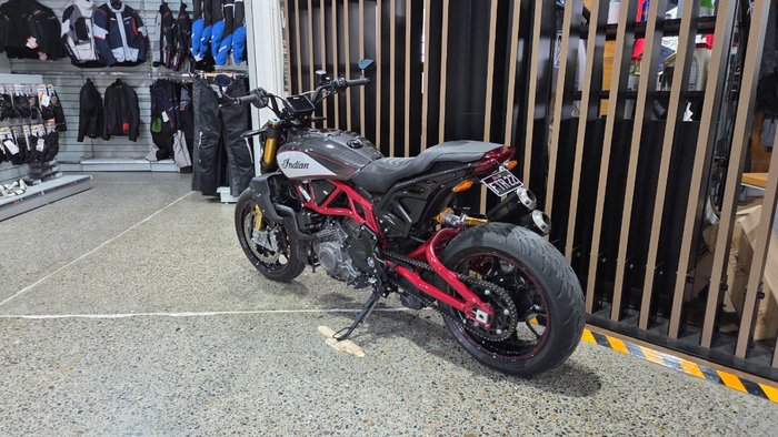 2022 Indian FTR R 1200 CARBON Black