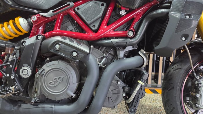 2022 Indian FTR R 1200 CARBON Black