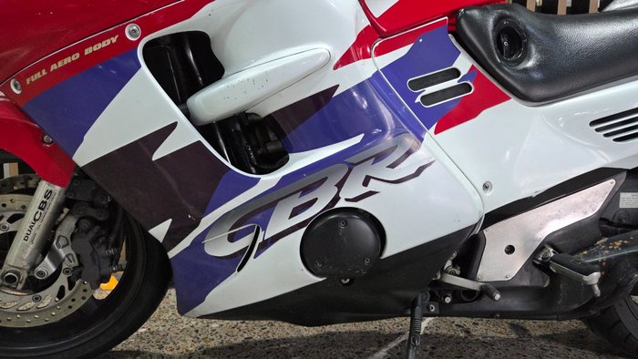 1995 Honda CBR1000F RED/WHITE