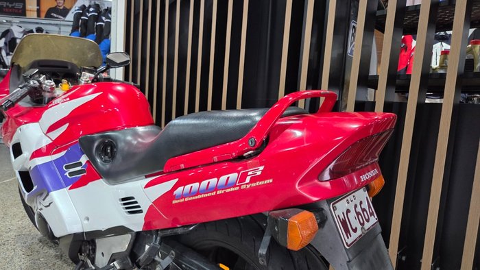 1995 Honda CBR1000F RED/WHITE