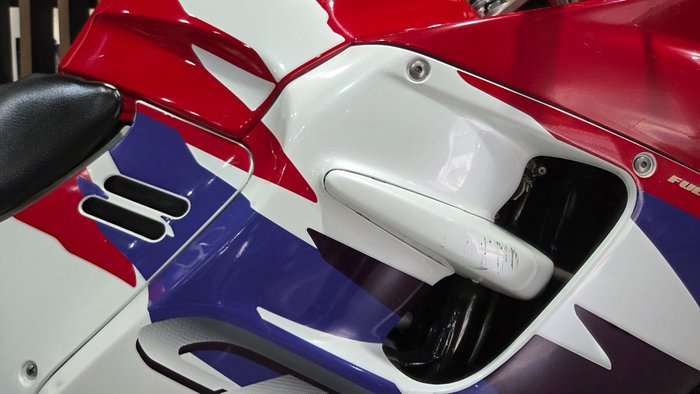 1995 Honda CBR1000F RED/WHITE