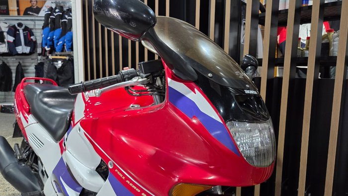 1995 Honda CBR1000F RED/WHITE