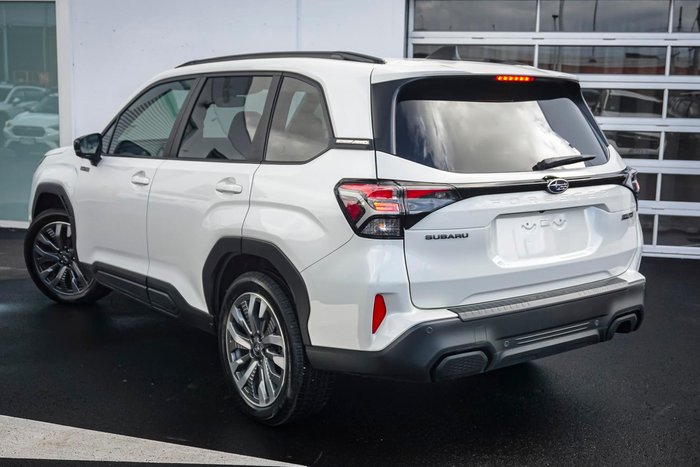 2026 Subaru Forester Hybrid Touring