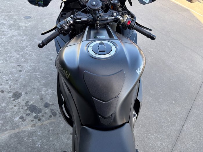 2018 Kawasaki NINJA ZX-10R SE Black