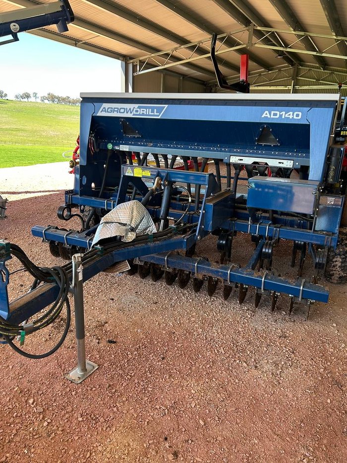 AGROWDRILL AD140 TRAILING DIRECT DRILL WITH FRONT COULTERS USED