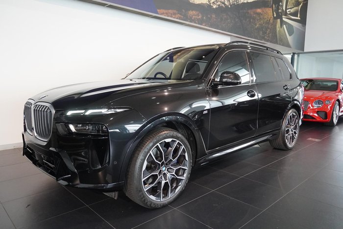 2023 BMW X7