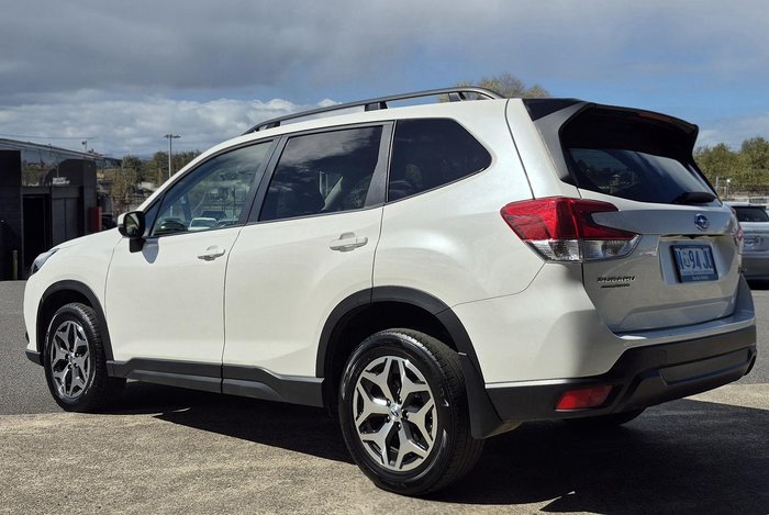 2024 Subaru Forester 2.5i