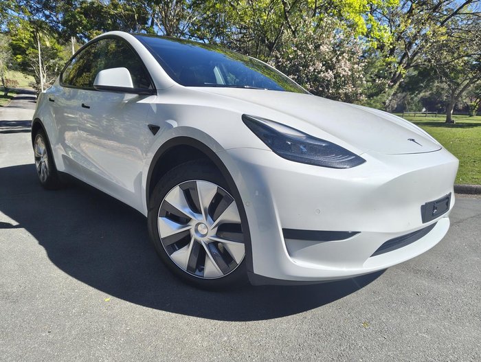 2023 Tesla Model Y Rear-Wheel Drive