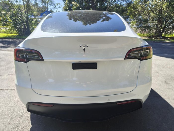 2023 Tesla Model Y Rear-Wheel Drive