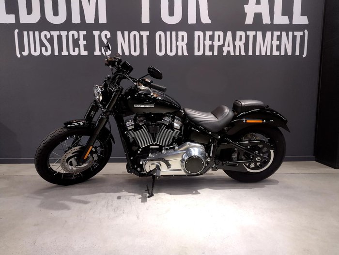 Harley-Davidson Street Bob 117 (FXBB) Softail