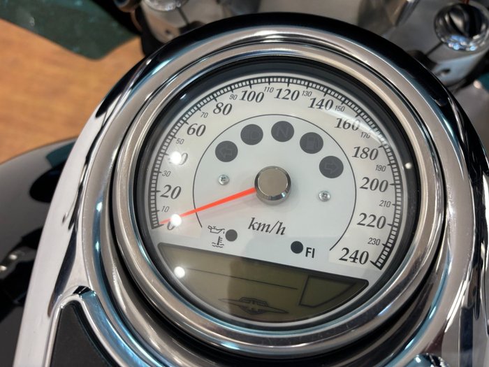 2013 Suzuki VLR 1800T BOULEVARD (C109RT) Beige