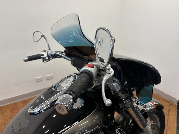 2013 Suzuki VLR 1800T BOULEVARD (C109RT) Beige