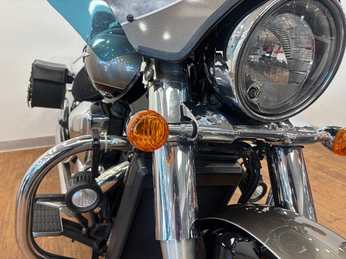 2013 Suzuki VLR 1800T BOULEVARD (C109RT) Beige
