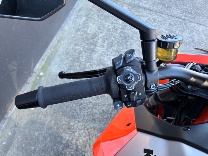 2023 Ktm 1290 SUPER DUKE R ORANGE