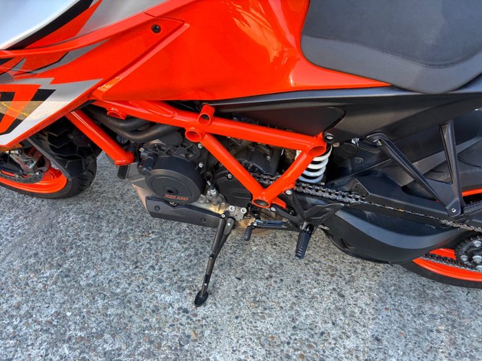 2023 Ktm 1290 SUPER DUKE R ORANGE