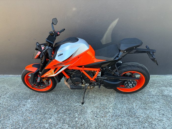 2023 Ktm 1290 SUPER DUKE R ORANGE