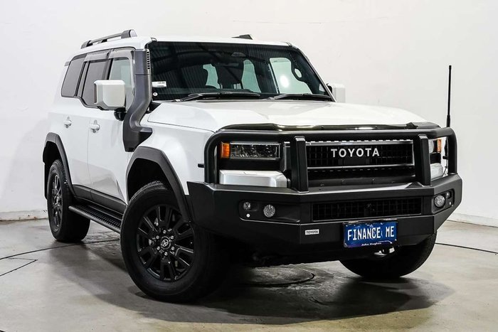 2024 Toyota Landcruiser Prado