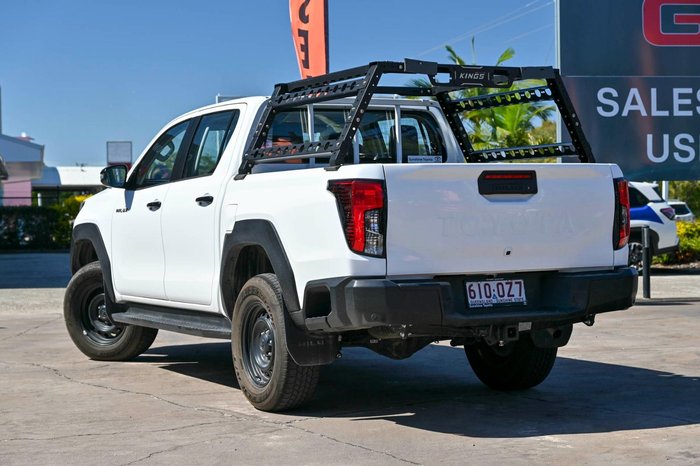 2025 Toyota Hilux SR 48V
