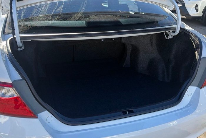 2017 Toyota Camry Altise