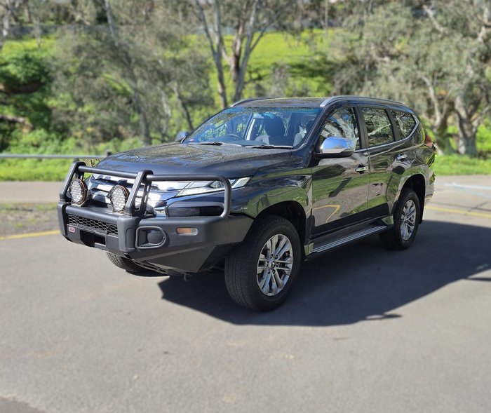 2023 Mitsubishi Pajero Sport GLX