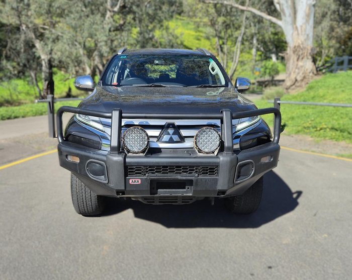 2023 Mitsubishi Pajero Sport GLX