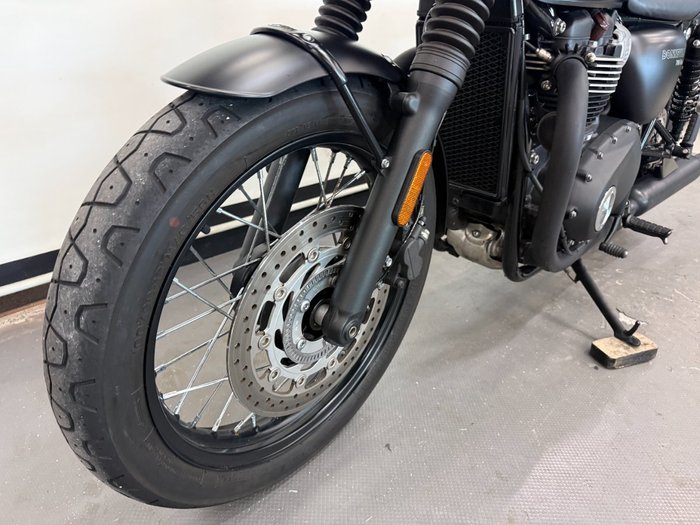 2017 Triumph BONNEVILLE T100 Black