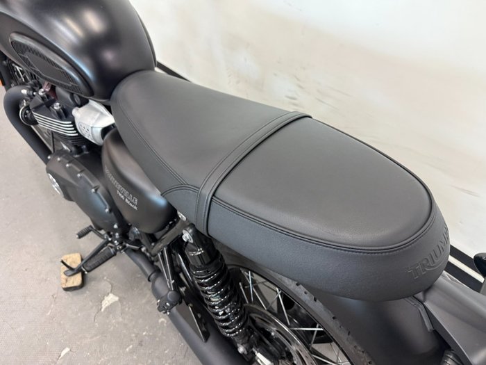 2017 Triumph BONNEVILLE T100 Black