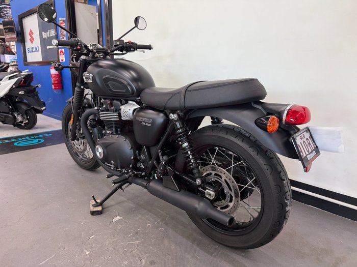 2017 Triumph BONNEVILLE T100 Black