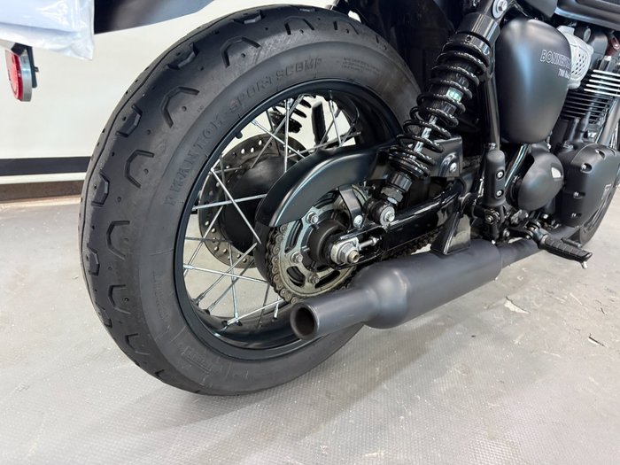 2017 Triumph BONNEVILLE T100 Black