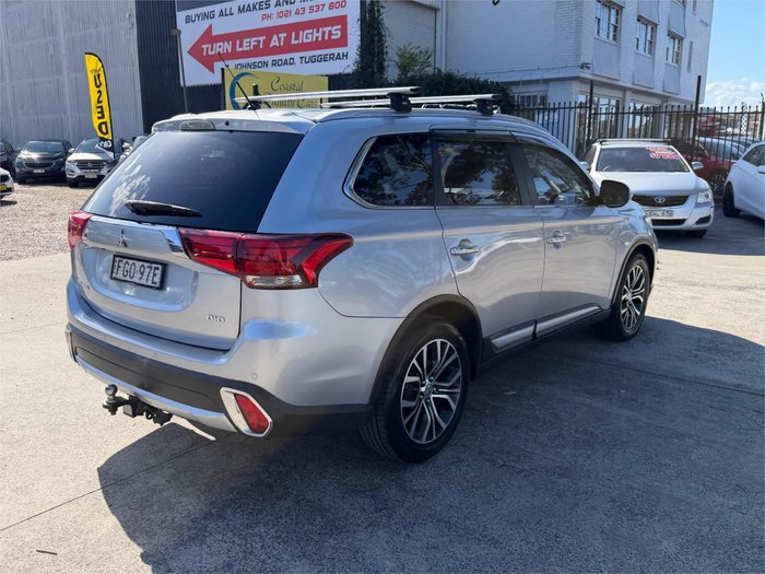 2015 MITSUBISHI OUTLANDER EXCEED (4x4)