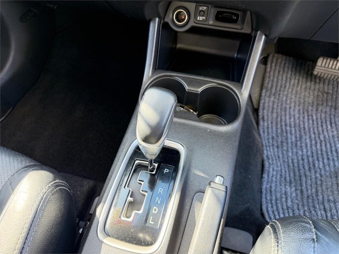 2015 MITSUBISHI OUTLANDER EXCEED (4x4)