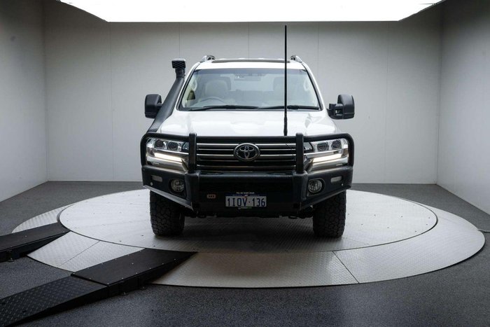 2016 Toyota Landcruiser