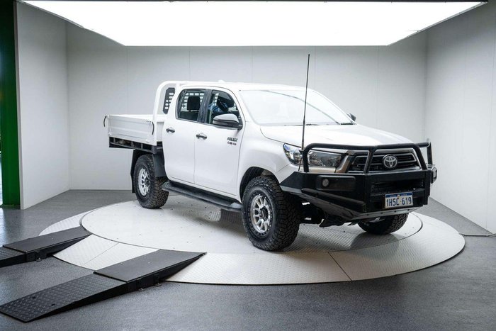 2022 Toyota Hilux SR