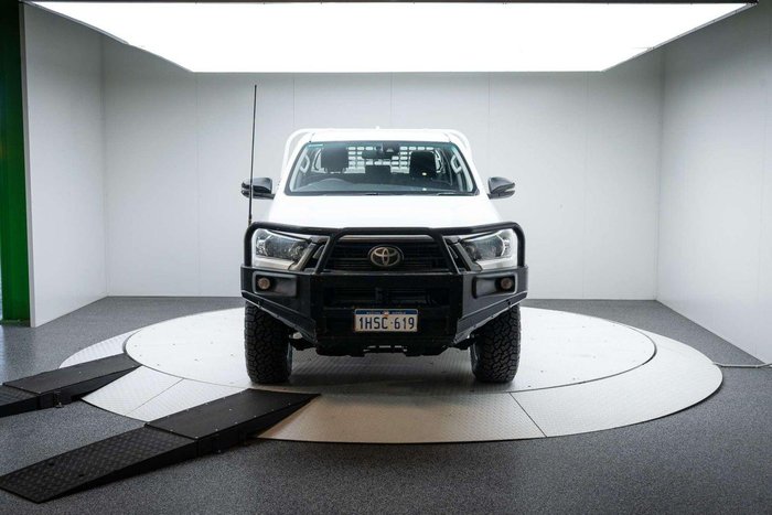 2022 Toyota Hilux SR