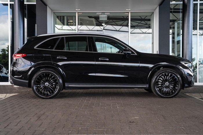 2023 Mercedes-Benz GLC-Class GLC300