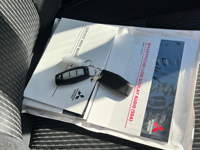 2024 Mitsubishi Outlander LS