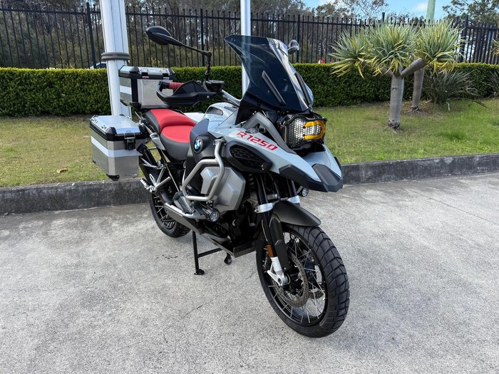 2018 BMW