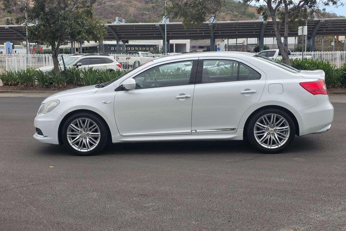 2013 Suzuki Kizashi Touring