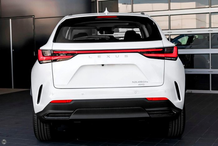 2026 Lexus NX 450h+ Luxury