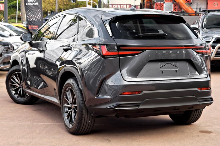 2026 Lexus NX 350h Luxury