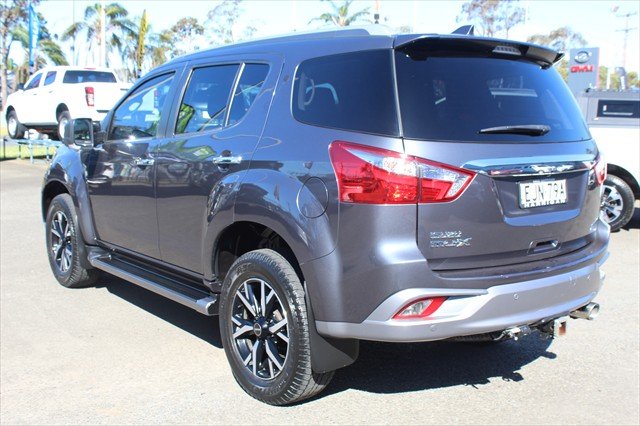 2020 Isuzu MU-X LS-T