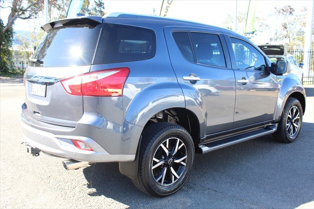 2020 Isuzu MU-X LS-T