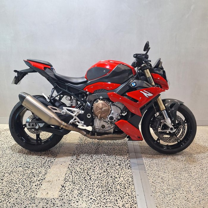 2021 BMW